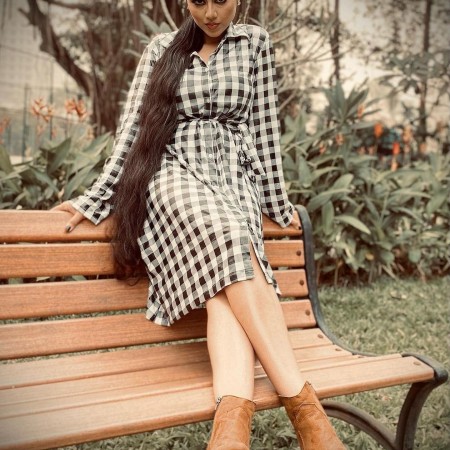 Chequered Button Down Dress. Stand Tall & Look Sharp In The Outfit