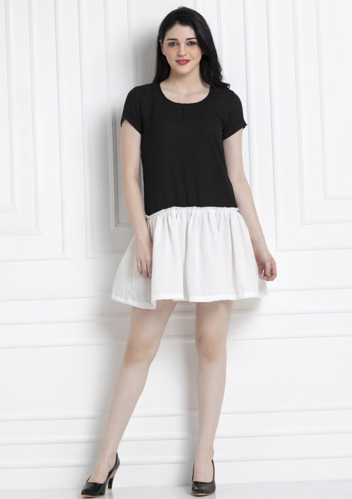 Fabrosanz: Monochrome Ruffle Blouse