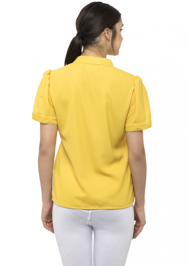 Notched neck with collars yellow top