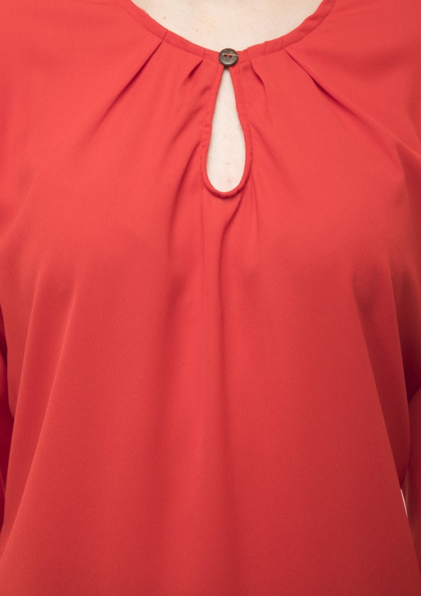 Notched neck with button red top without side stripped