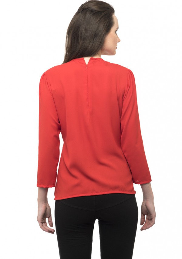 Notched neck with button red top without side stripped