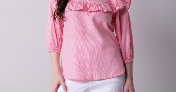 【最終値下げ】HOLIDAY RUFFLE COLLAR TOPS ロンT Ruffled Collar Striped top