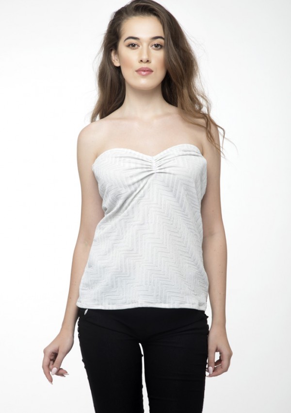 Heart neck sleeveless white top