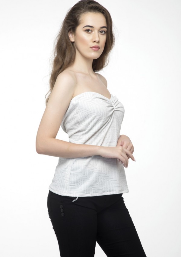 Heart neck sleeveless white top